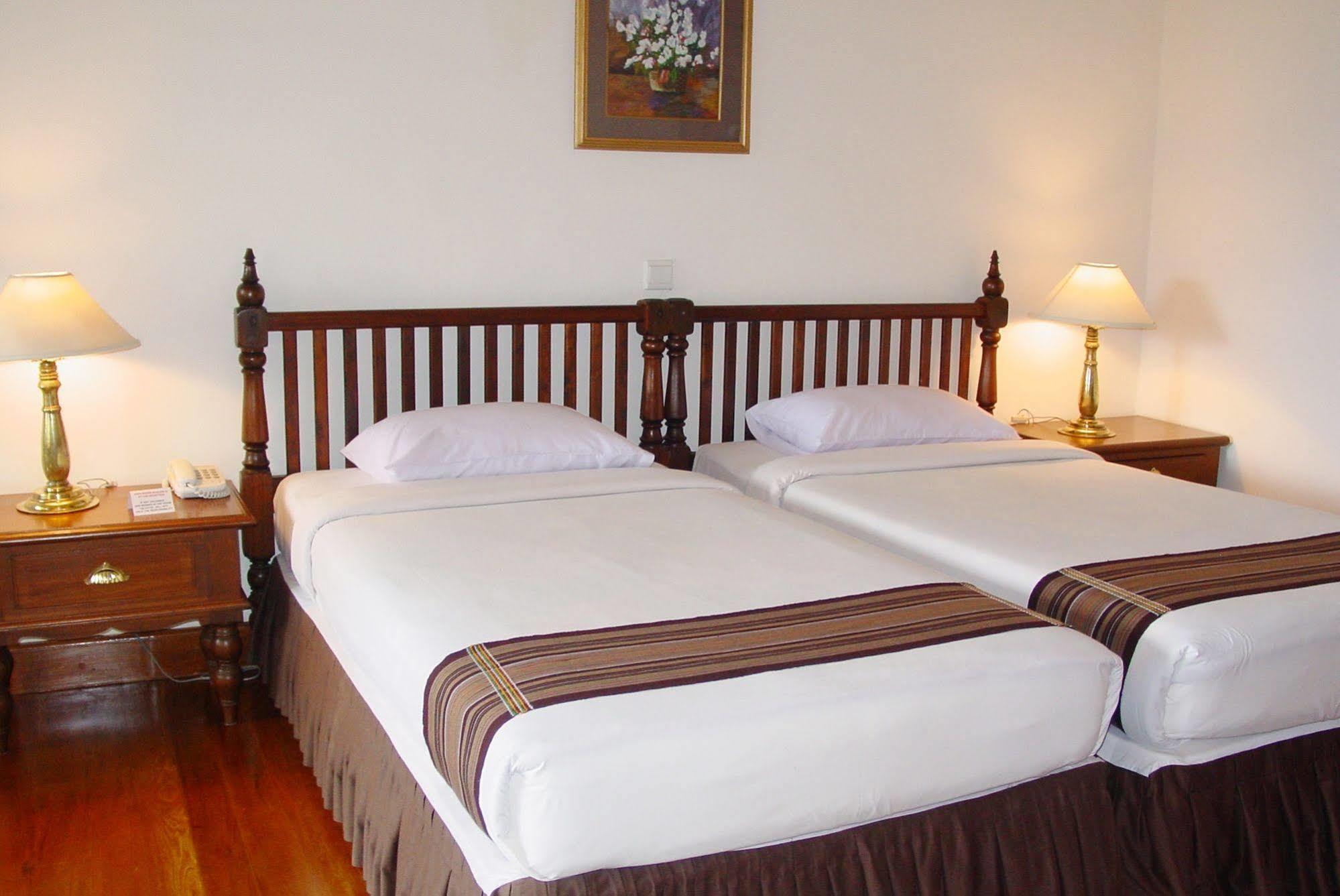 Inle Lake View Resort & Spa Nyaung Shwe Esterno foto